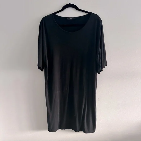 🔥2/$40🔥 Missguided T-Shirt Dress - Picture 2 of 5